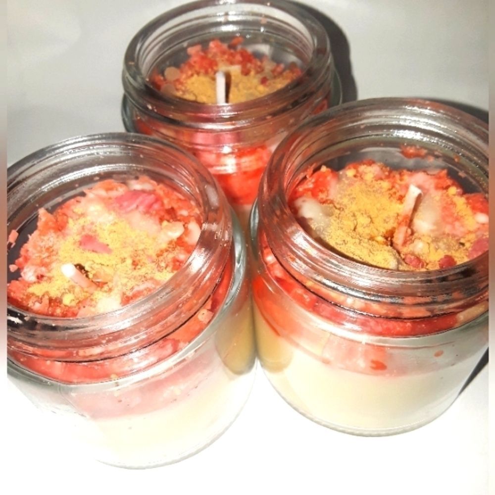 Hand Crafted Frozen Custard dessert candle - Picture 9 of 13